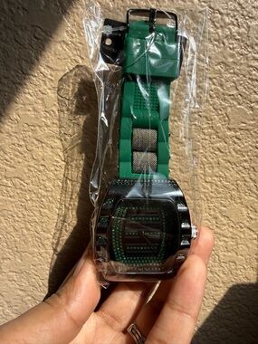 Green Iced-out Style Montres Carlo Watch